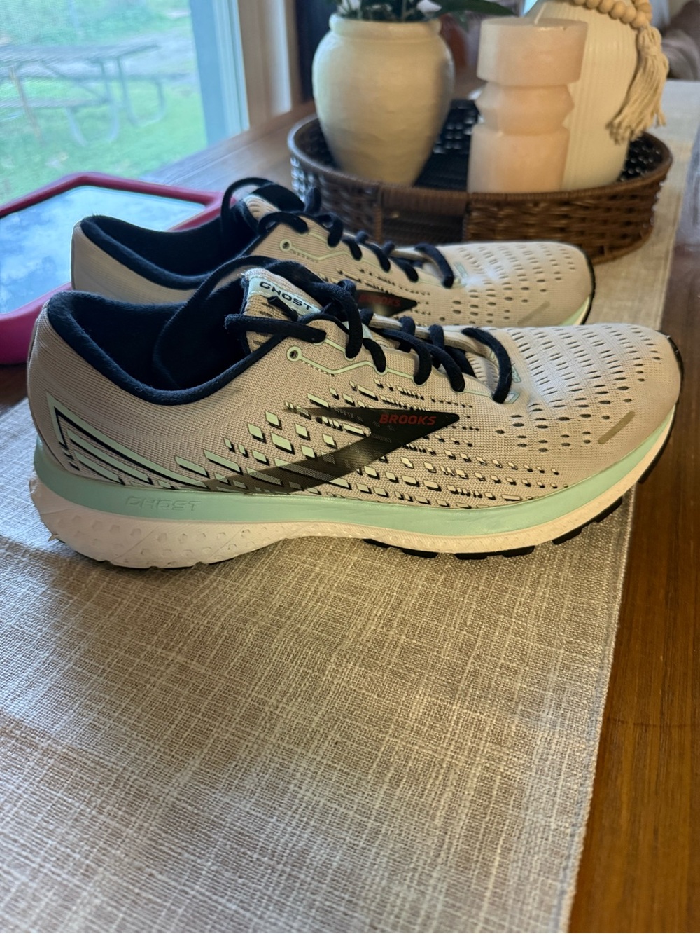 Brooks Women’s Running Shoes in Light Gray with Mint and Black